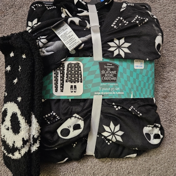 Nightmare Before Christmas 3 Piece Pajama Set - Picture 1 of 2